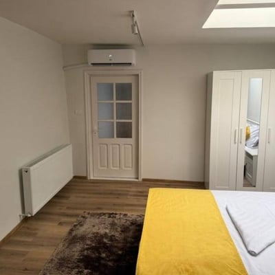 Аренда комфортного 3-комнатного дома с отдельной кухней, 88 м², район Фалеза Норд, Констанца, Румыния